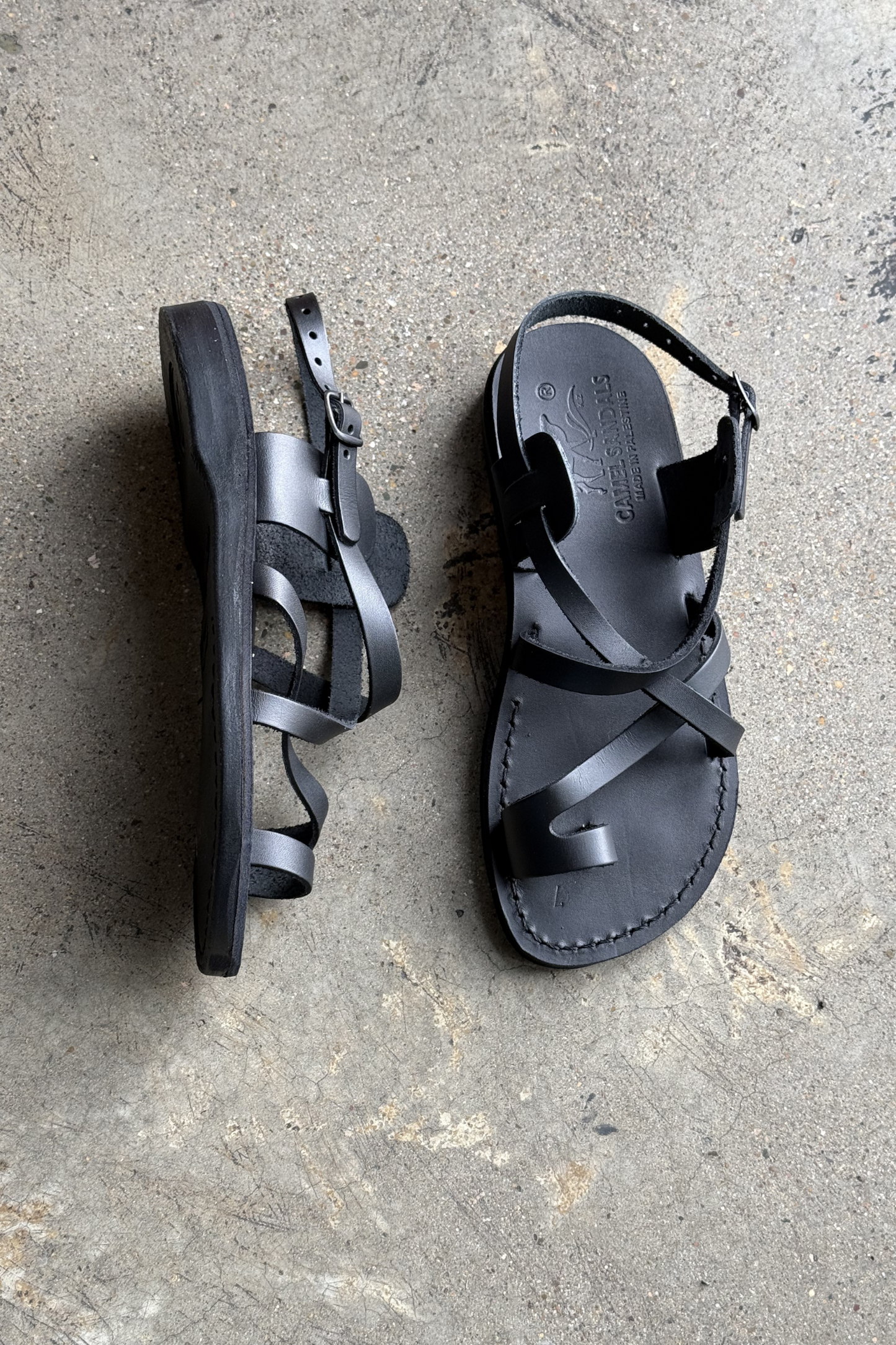 Leather Sandals in black