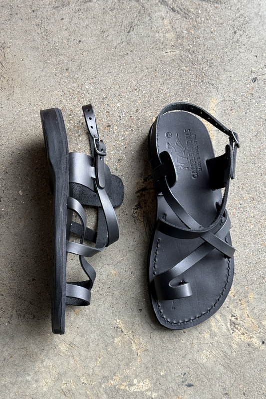 Leather Sandals in black