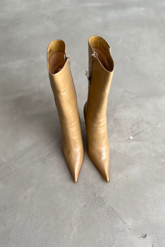 Fabi vintage leather boots in camel (EU 39)