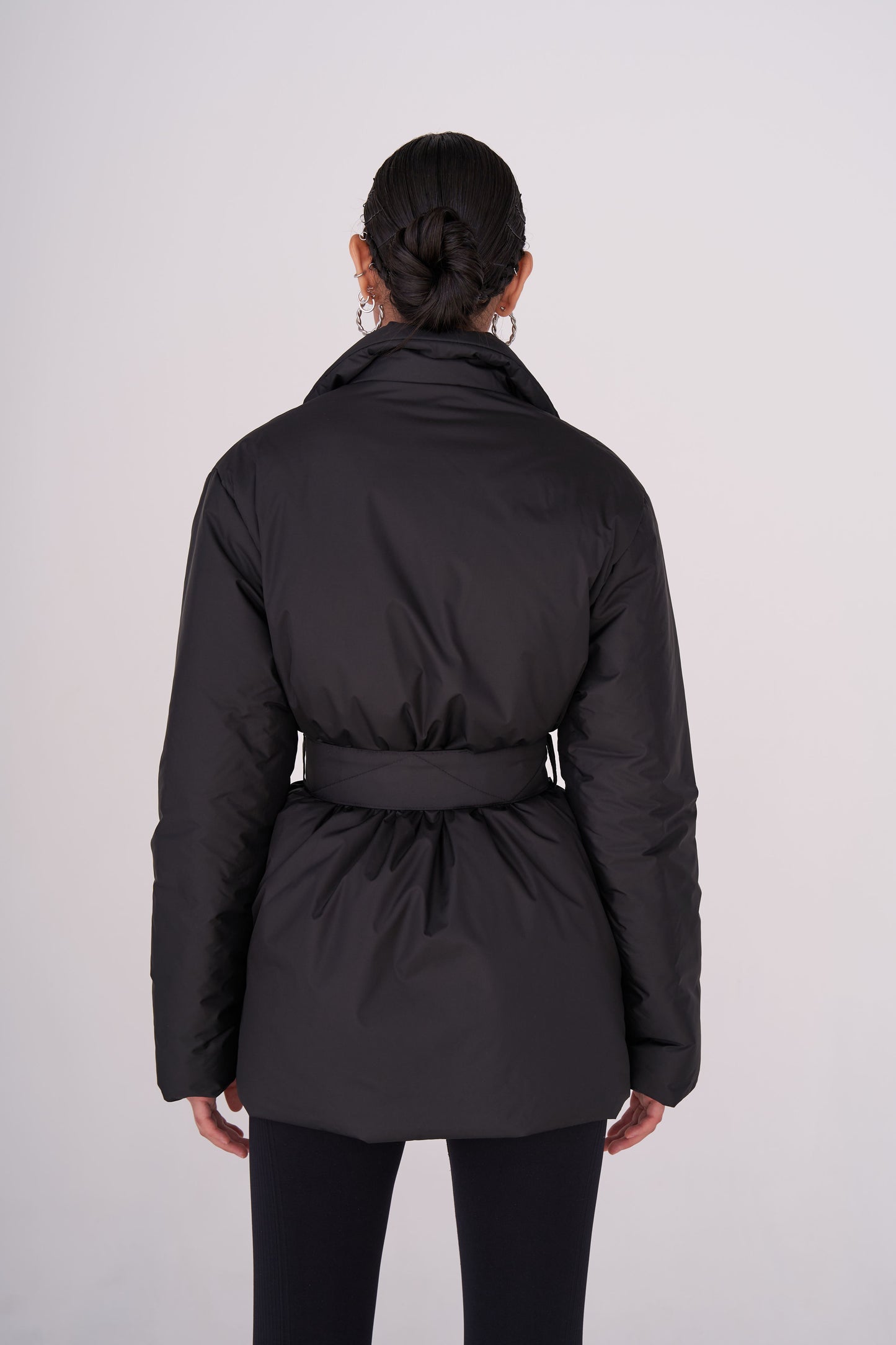 GAU coat short in black