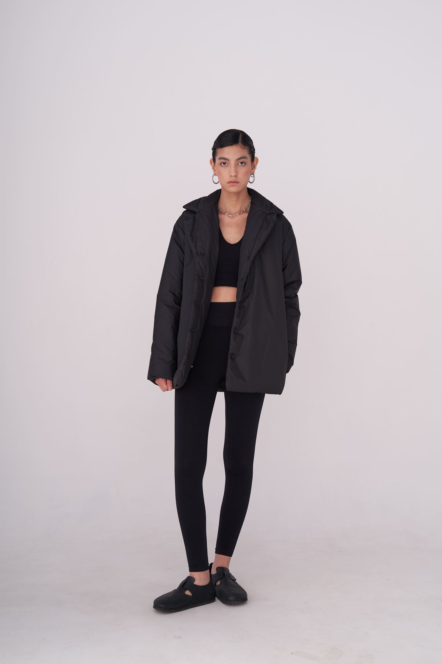 GAU coat short in black