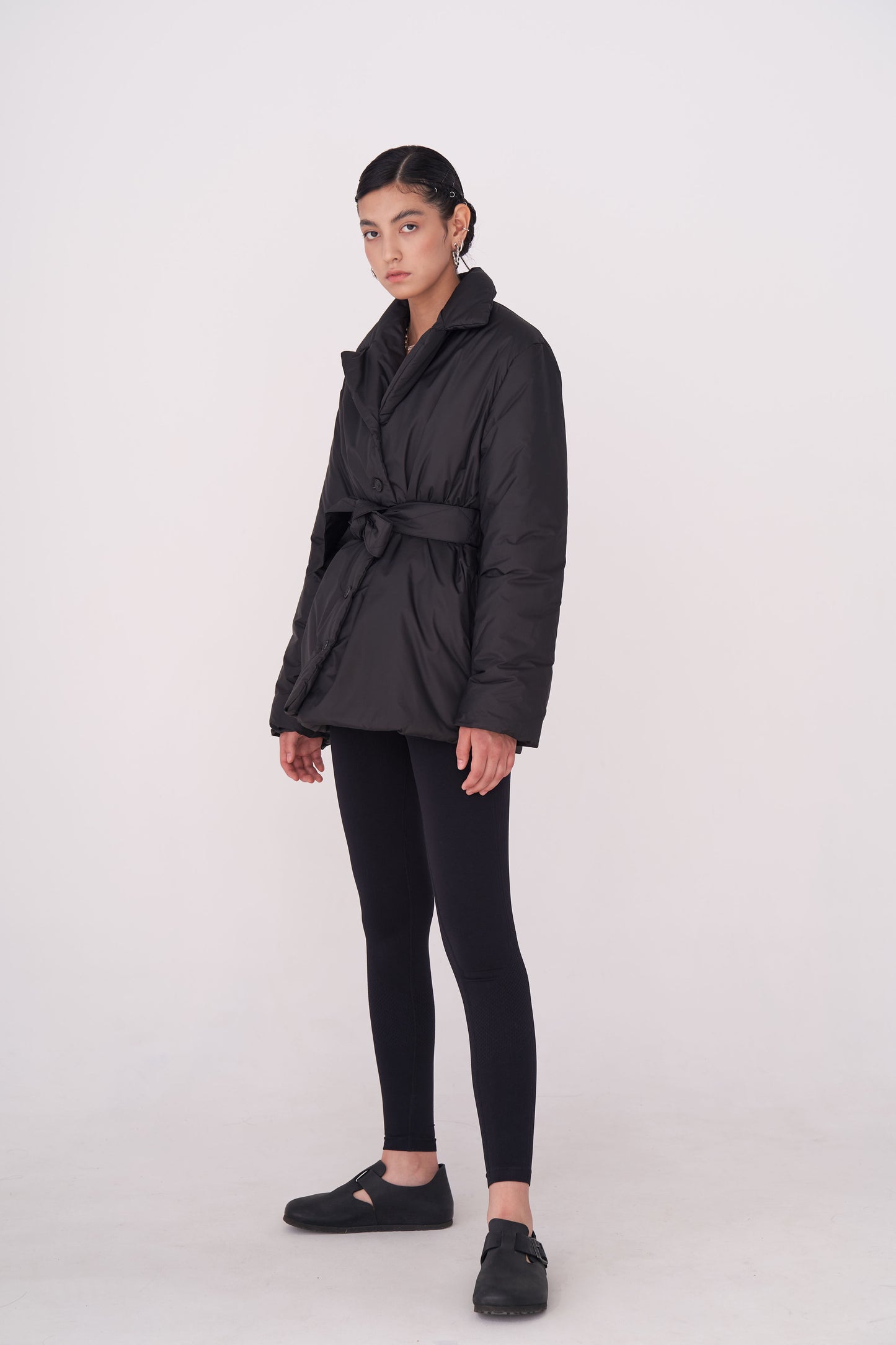 GAU coat short in black