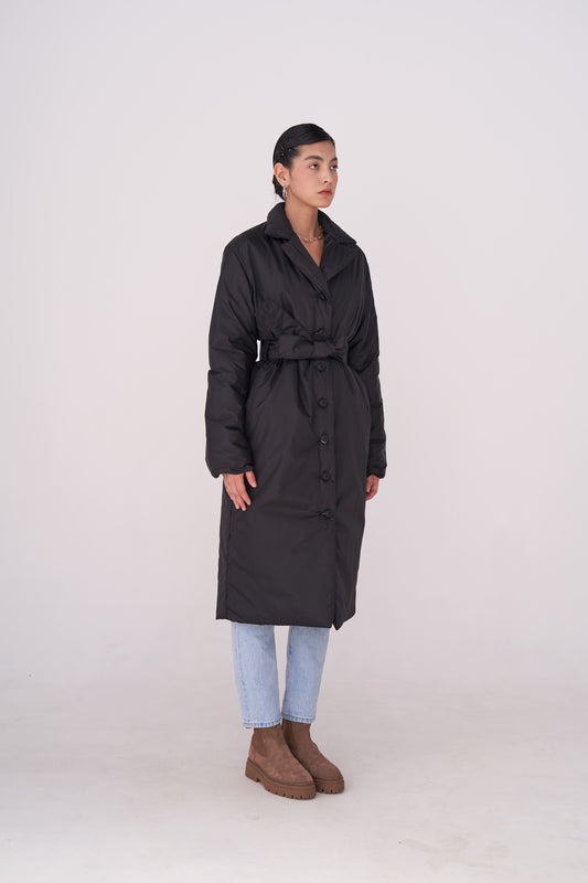 GAU coat long in black