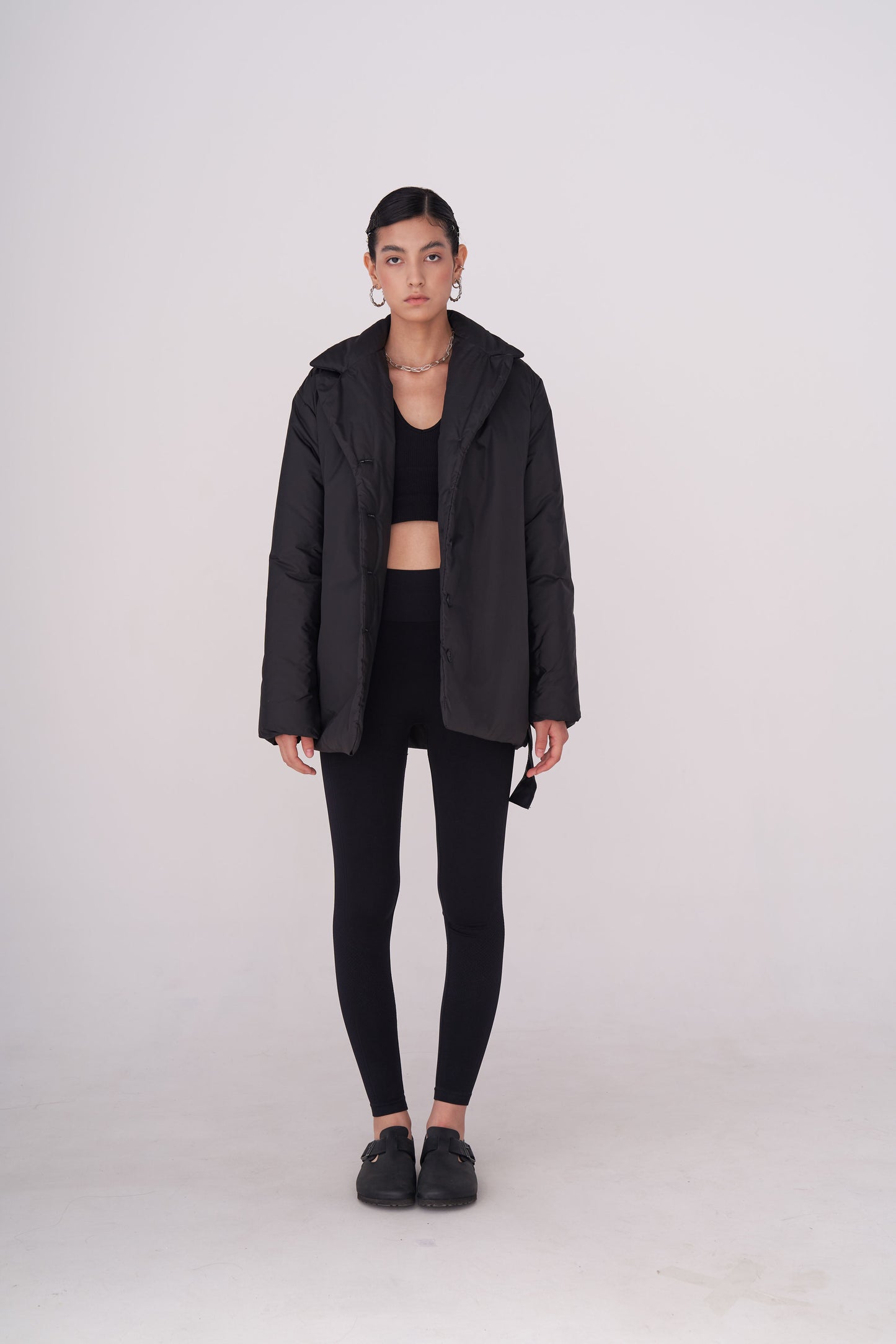 GAU coat short in black